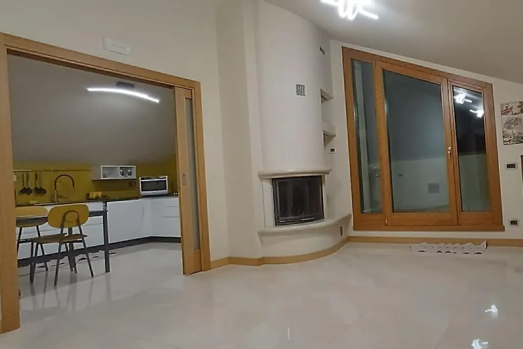 Mansarda In Villa Vescovado Brusaporto Apartment