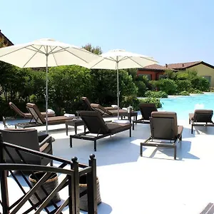 Joia & Luxury Hotel