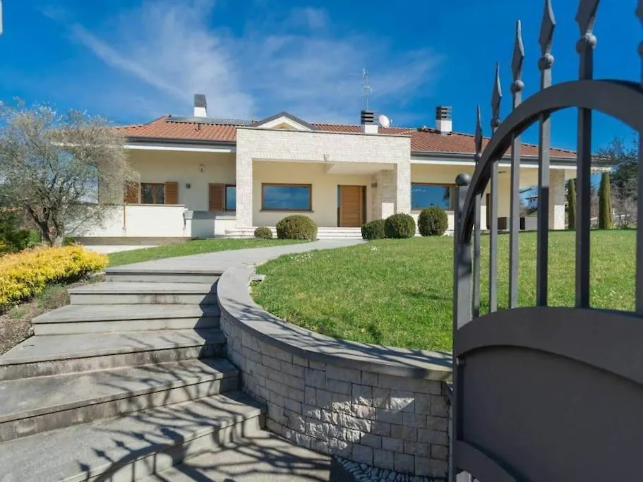 Brusaporto Mansarda In Villa Vescovado 0*,